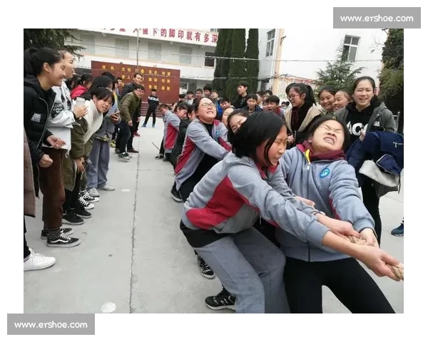 激荡校园的拔河对决点燃团队凝聚力量的热血时刻感人故事篇章